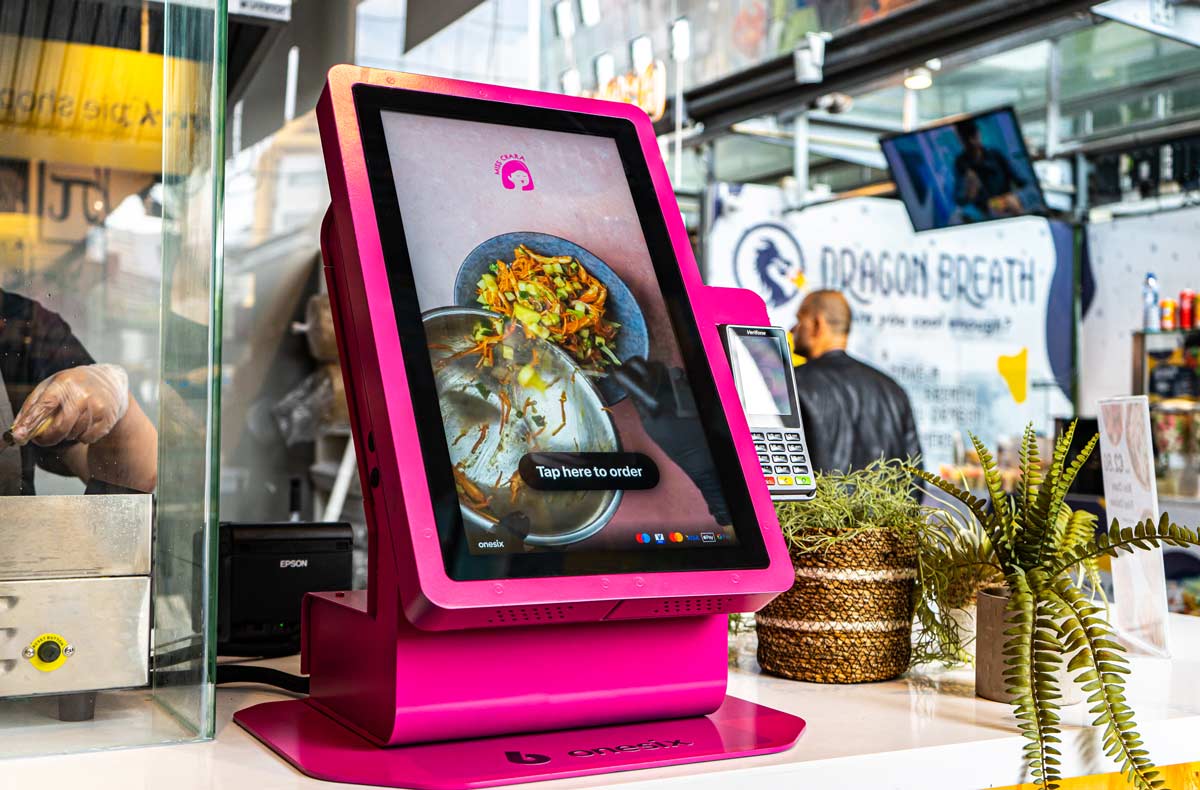 Foto van Kiosk Pro Table roze